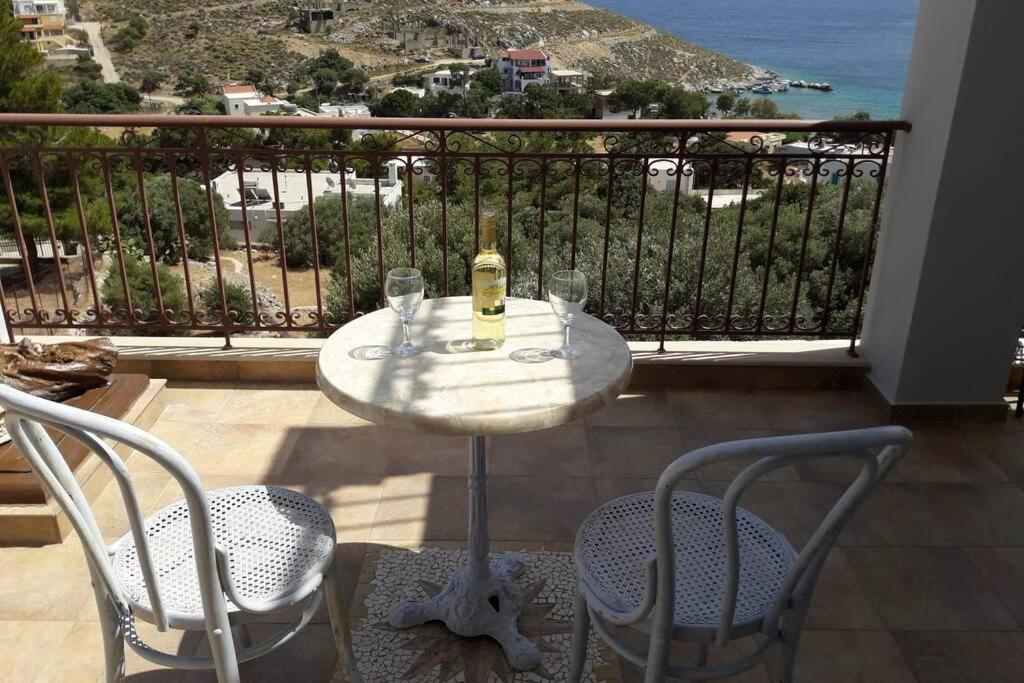 فيلا Nikis Seaside House Vlichadia المظهر الخارجي الصورة